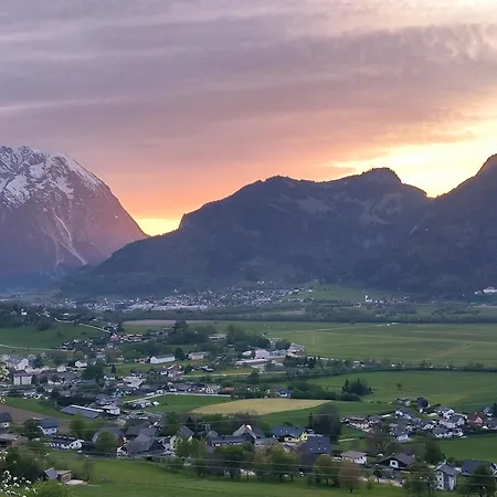 Steinstadl 度假居 *